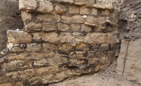 Muur uit de Romeinse tijd, gevonden op de opgraving op locatie van De Bastei
