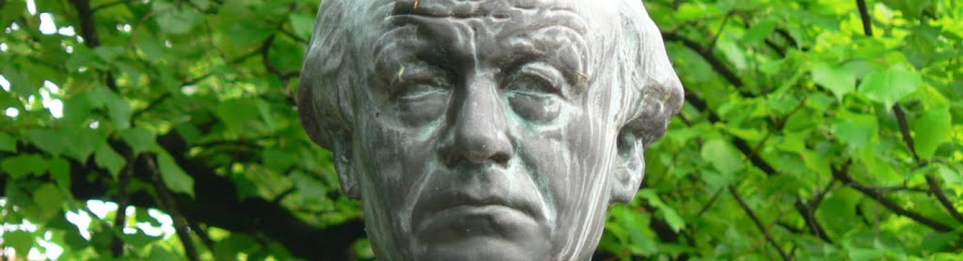 Standbeeld van Guido Gezelle