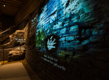 Raak het verleden aan